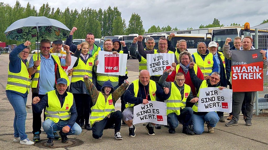 Etwa die Hälfte der Busfahrer von Stendalbus ist am Freitag, 6. Juni, dem Streikaufruf von Verdi gefolgt und hat die Arbeit niedergelegt.