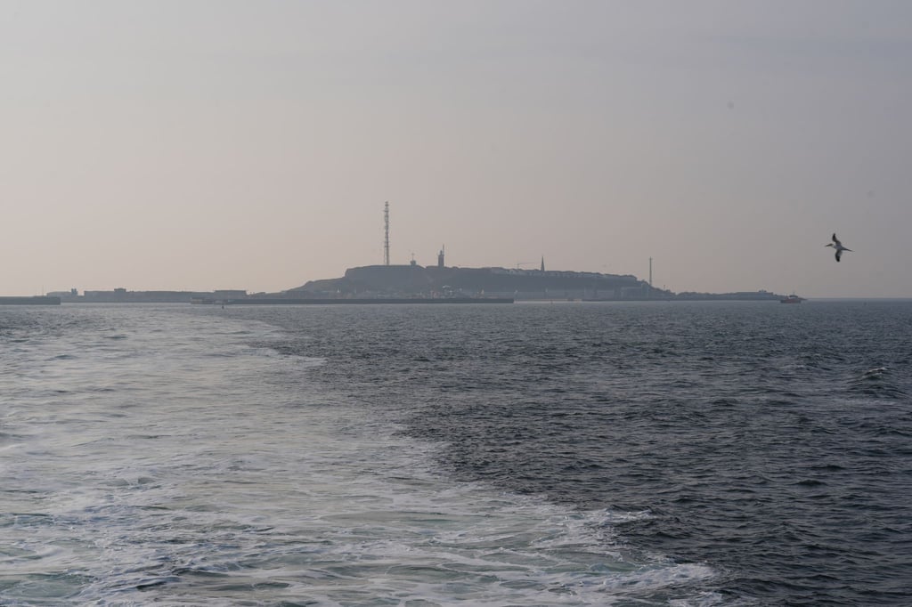 Die Hochseeinsel Helgoland ist am Freitag schlecht zu erreichen gewesen. (Archivbild)