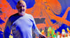 Investor Heiko van Vlies in der Schwarzlicht-3D-Minigolf-Anlage im Magdeburger Hauptbahnhof. 