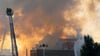 Bei einem verheerenden Feuer ist die frühere Staatsoperette in Dresden ausgebrannt.