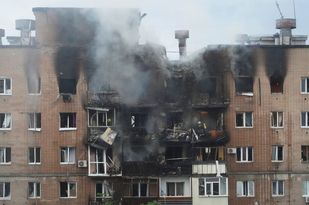 Die ostukrainische Stadt Charkiw erlebte nach Behördenangaben den bisher schwersten russischen Angriff.