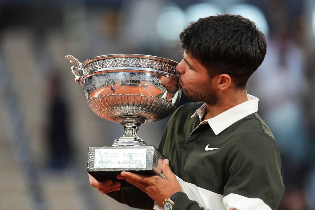Carlos Alcaraz holt seinen fünften Grand-Slam-Titel.