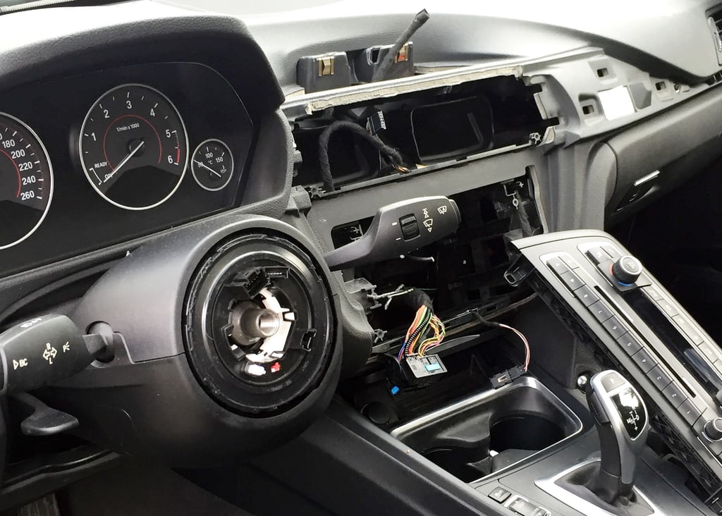 Die Berliner Polizei veröffentlicht künftig täglich aktuelle Datensätze zu Diebstählen von Autoteilen oder aus Autos.