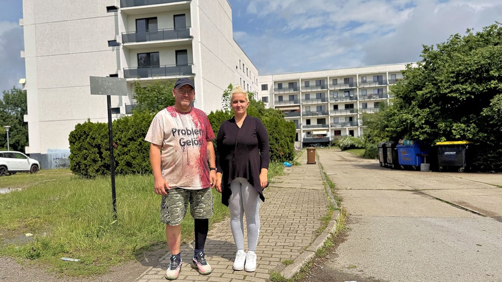 Franziska und Oliver Moratschke haben mittlerweile zwölf Kündigungen ihrer Wohnung erhalten. Das Paar aus Stendal, das sechs Kinder hat, will weiter für sein Zuhause kämpfen.