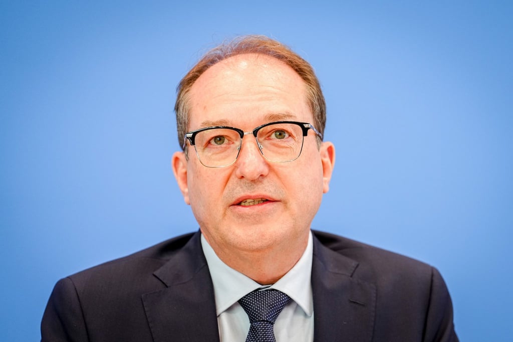 Dobrindt sucht Schulterschluss mit polnischem Amtskollegen. (Archivbild)