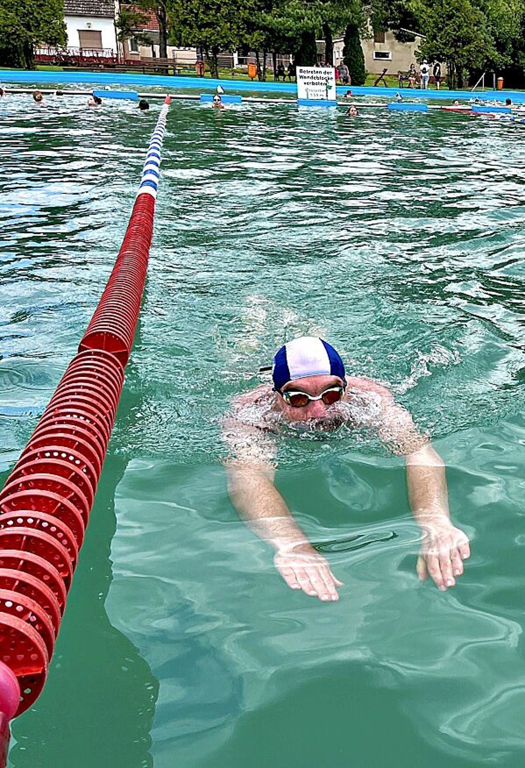 Wer wird in diesem Jahr wohl die meisten Bahnen schwimmen?