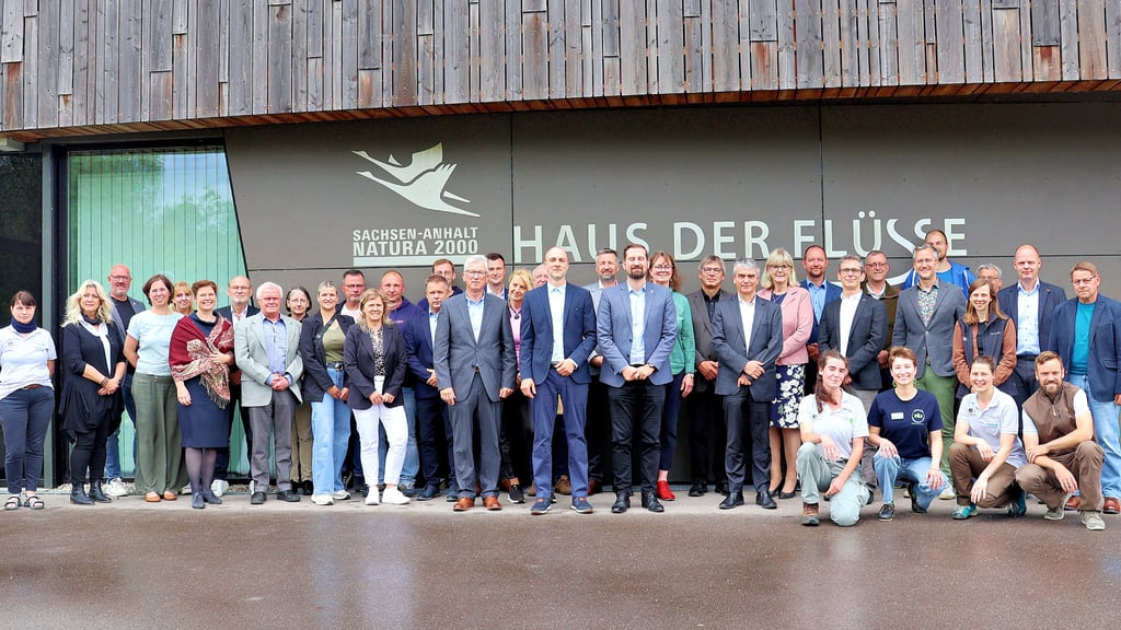 Groß war die Zahl der Gäste in Havelberg, die dem Haus der Flüsse in Havelberg zum 10-jährigen Bestehen gratulierten. Aus einer Industriebrachfläche ist ein Naturidyll und zugleich ein Besuchermagnet entstanden.