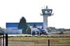 Der Flugplatz Magdeburg ist ein wichtiger Start- und Landeplatz für Einsatzkräfte der Polizei, aber auch für Anlieger aus der Wirtschaft und für Hobbypiloten. Der Lärm nervt Anwohner. Jetzt wird der Krach Thema im Landtag. 