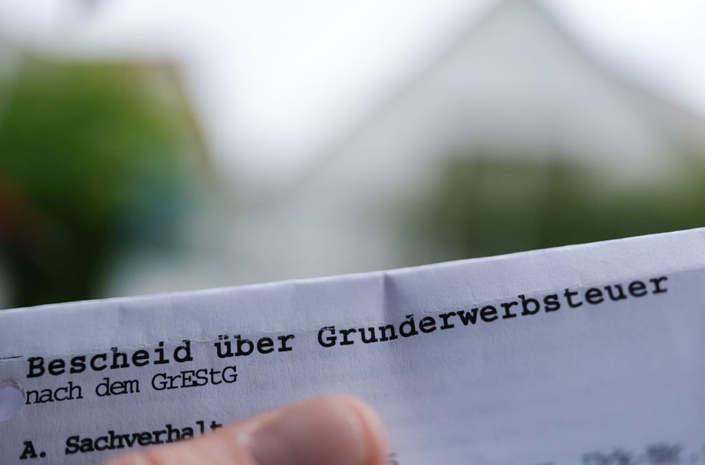 Fällt im Zweifel nicht nur für Grund und Boden an: Grunderwerbsteuer.