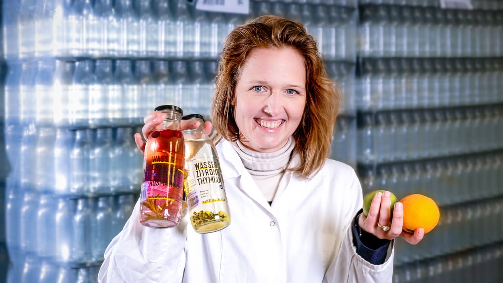 Jenny Müller von Bennigsen scheiterte mit haltbarem Wasser, in dem Kräuter und Obststücke sind. An die Technologie dahinter glaubt sie aber weiter.Foto: