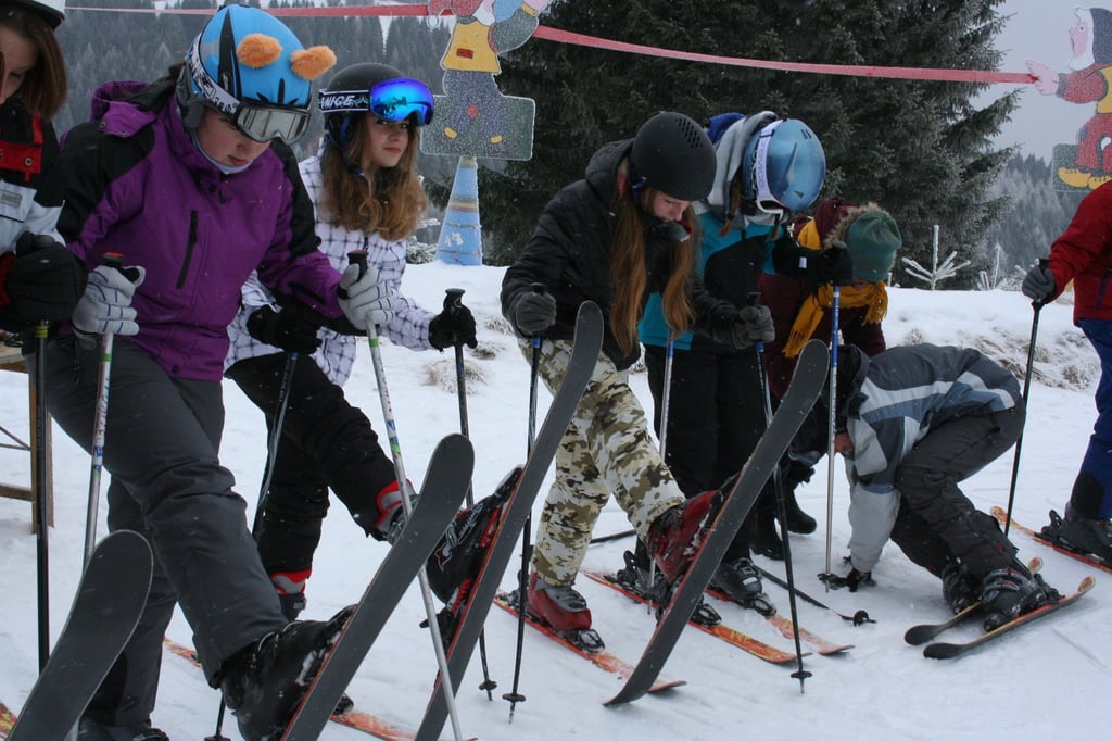 Skikurs von Beetzendorfer Schülern in Maria-Lankowitz in der Steiermark in Österreich. Solche Kurse sollen nach dem Willen des Bildungsministeriums künftig der Vergangenheit angehören.