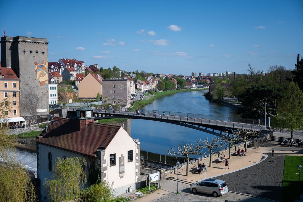 Einmal im Jahr treffen sich die Stadträte von Görlitz und Zgorzelec zu einer gemeinsamen Sitzung. Dieses Mal geht es um die zweite Phase des Brückenpark-Projekts beider Städte. (Archivbild)