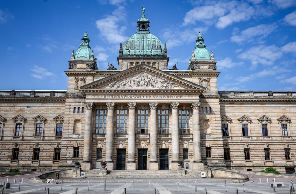 Das Bundesverwaltungsgericht Leipzig prüft das Verbot des rechtsextremen Magazins „Compact“ (Symbolfoto)