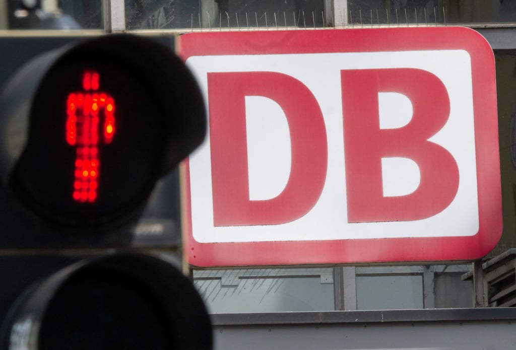 Verbände fordern die Deutsche Bahn dazu auf, die Abschaffung der Familienreservierung zu stoppen. (Archivbild)