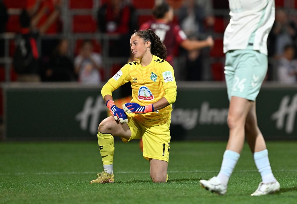 Torhüterin Livia Peng verlässt Werder Bremen und wechselt nach England.
