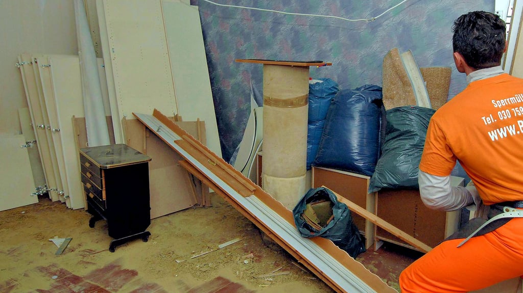 Was beim Entrümpeln einer Wohnung so alles herauskommt...