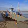 Weil die Bremsen versagten, rollte ein Auto von der Fähre Sandau in die Elbe.&nbsp;