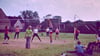 In den 1970er Jahren fand das letzte Beachvolleyballspiel in Greifenhagen gegen Bräunrode statt. Carsten Reuß hat davon noch Erinnerungsfotos.