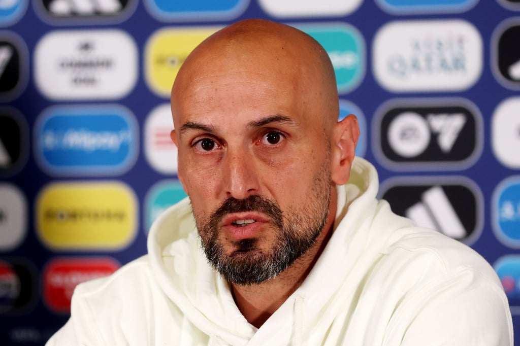Nationaltrainer Antonio Di Salvo warnt vor dem Auftaktgegner.
