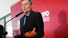 Der frühere SPD-Fraktionschef Rolf Mützenich ist einer der prominentesten Unterzeichner des Papiers. (Archivbild)