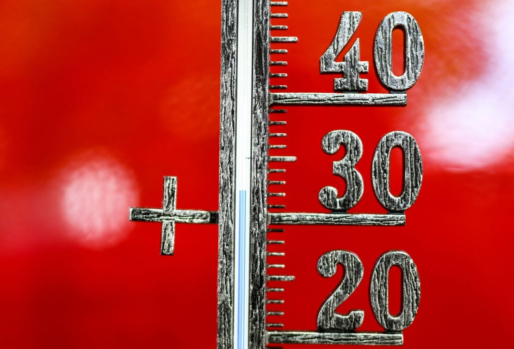 Besonders im Südwesten könnte am Freitag gebietsweise bis zu 36 Grad warm werden. (Symbolbild)