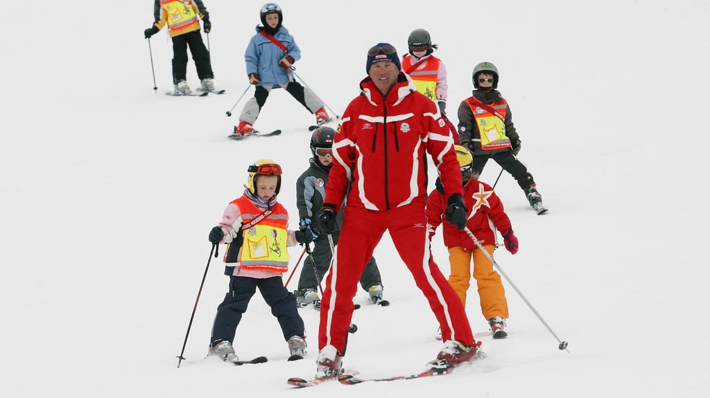 In Österreich und Südtirol werden Mädchen und Jungen bereits im Kindergartenalter die Grundlagen fürs alpine Skifahren vermittelt. Nach massivem Protest hat Ministerpräsident Reiner Haseloff (CDU) jetzt das von Bildungsministerin Eva Feußner (CDU) überraschend ausgesprochene Verbot schulischer Skikurse kassiert. Das sorgt in den Gymnasien im Harzkreis für riesengroße Erleichterung.