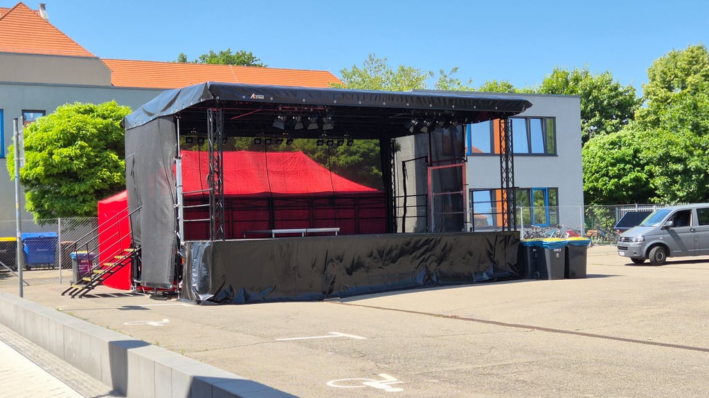 Neuerung beim Rolandfest 2025 in Stendal: Die Sperlingsbergbühne steht dieses Jahr auf dem Parkplatz Wüste Worth.