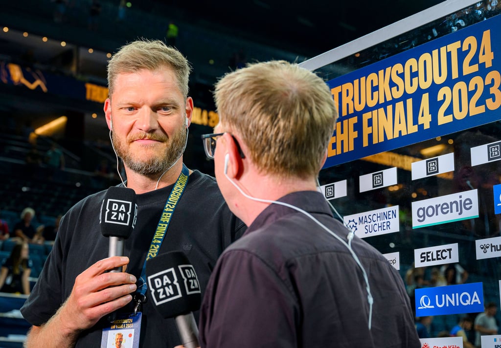 Vor zwei Jahren brachte Jogi Bitter dem SC Magdeburg beim Final4 als DAZN-Experte Glück und die Grün-Roten konnten jubeln.
