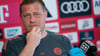 Sportvorstand Max Eberl äußert sich im Teamhotel des FC Bayern in Orlando zu Leroy Sané.