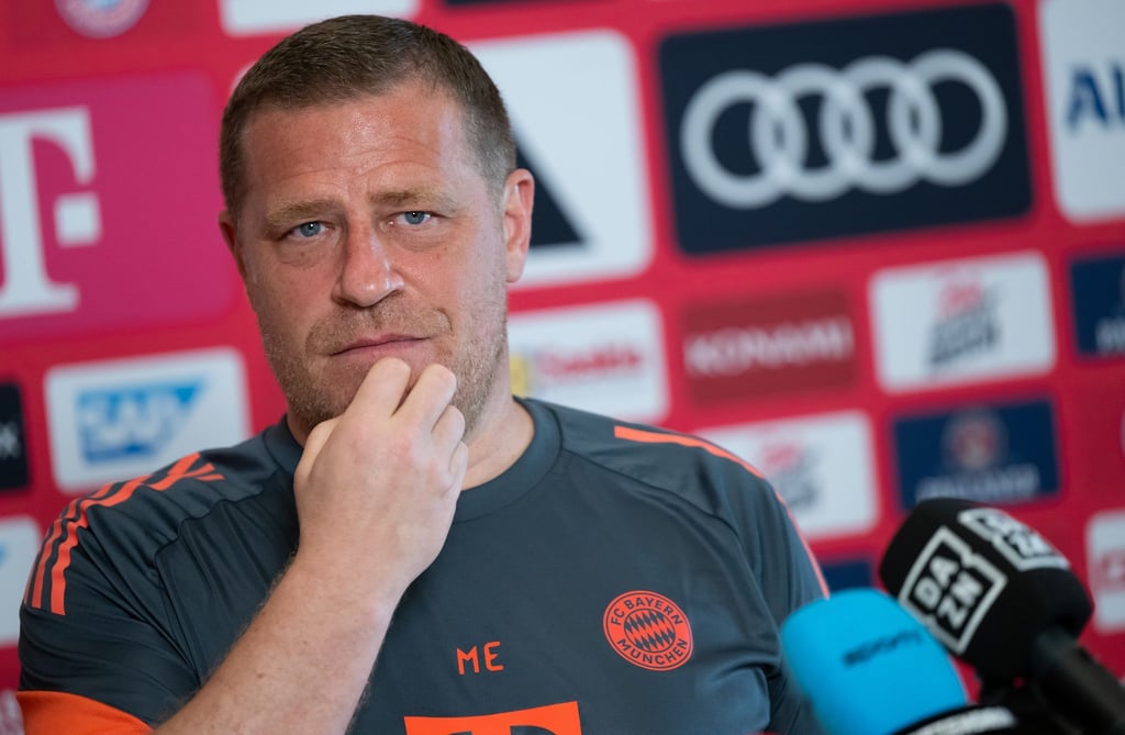 Sportvorstand Max Eberl äußert sich im Teamhotel des FC Bayern in Orlando zu Leroy Sané.