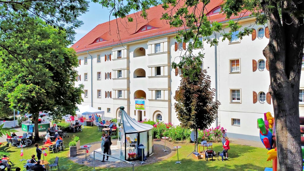 Der Hecknerbau im Seegraben 4 wurde vor 100 Jahren als Altenheim gebaut. Das wird ordentlich gefeiert.