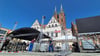 Für das Rolandfest 2025 in Stendal wird am 12. Juni auf dem Marktplatz die Hauptbühne aufgebaut.