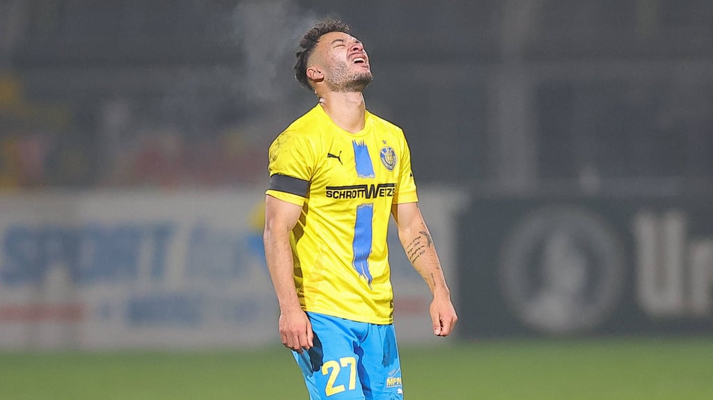 Theo Ogbidi im Spiel des. 1. FC Lok gegen den Chemnitzer FC.