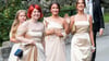 Leah Behn (ganz rechts) bei der Hochzeit ihrer Mutter Märtha Louise im vergangenen Sommer neben ihren Schwestern Maud und Emma. (Archivbild)