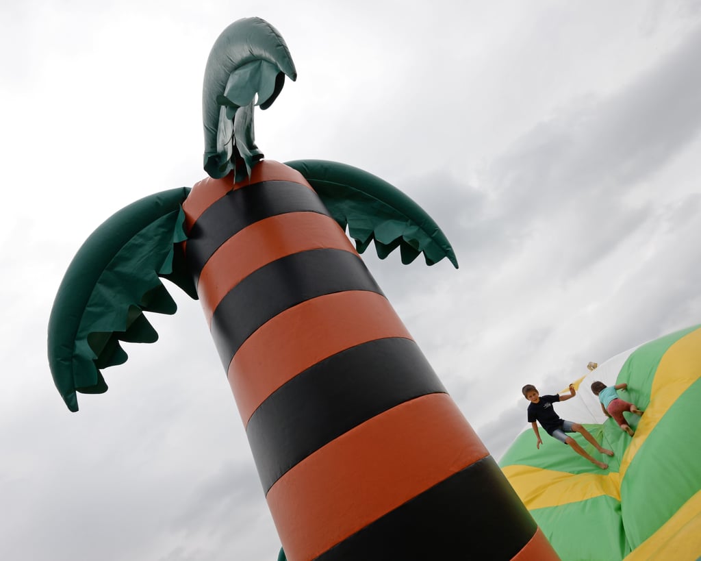 Beim Sommerfest der GWG in Halle gibt es auch eine Hüpfburg.