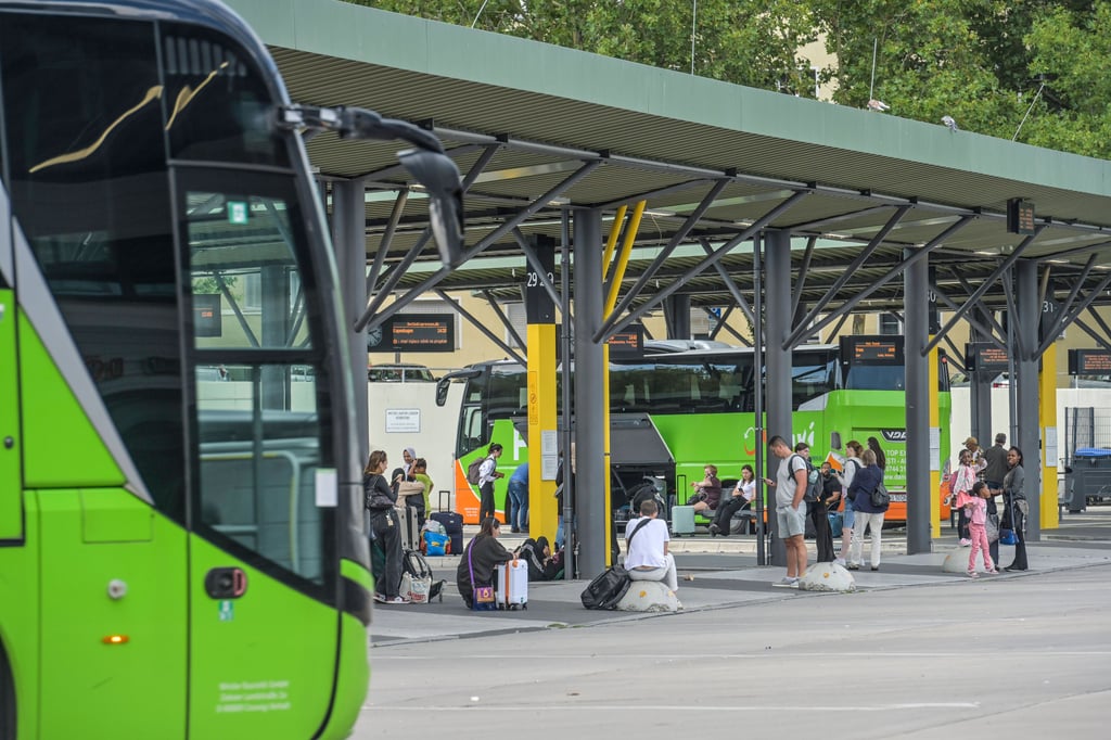 In Sachsen-Anhalt fahren Fernbusse insgesamt sechs Städte an. Welche Metropolen von dort aus erreicht werden können.