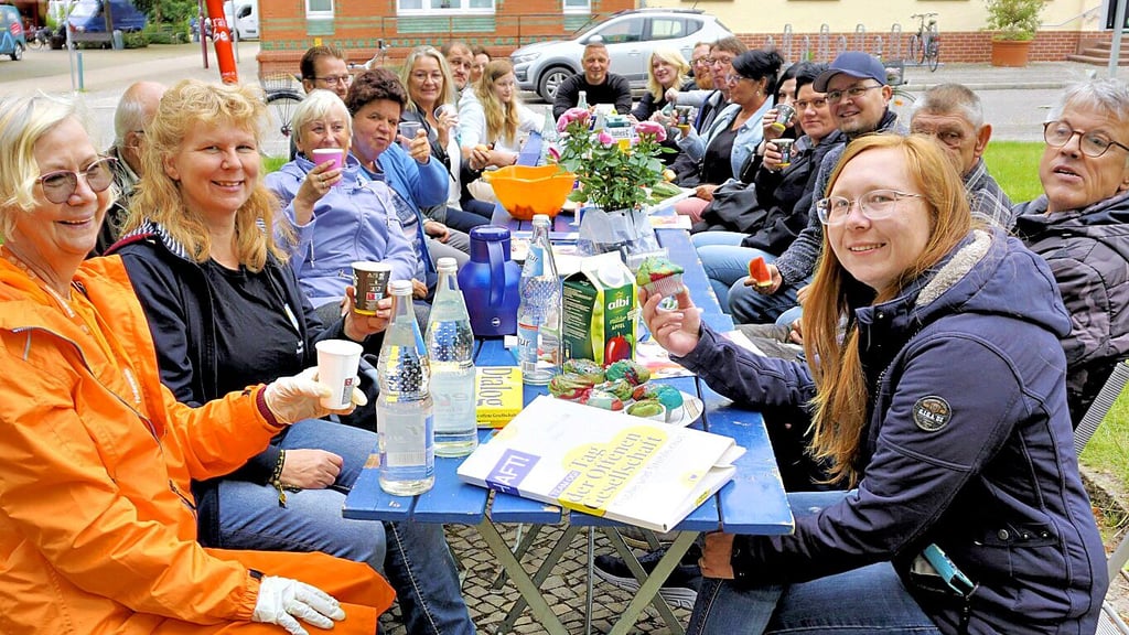 So wie hier vor einigen Jahren, soll die Kaffeetafel in Genthin in der kommenden Woche besetzt werden.