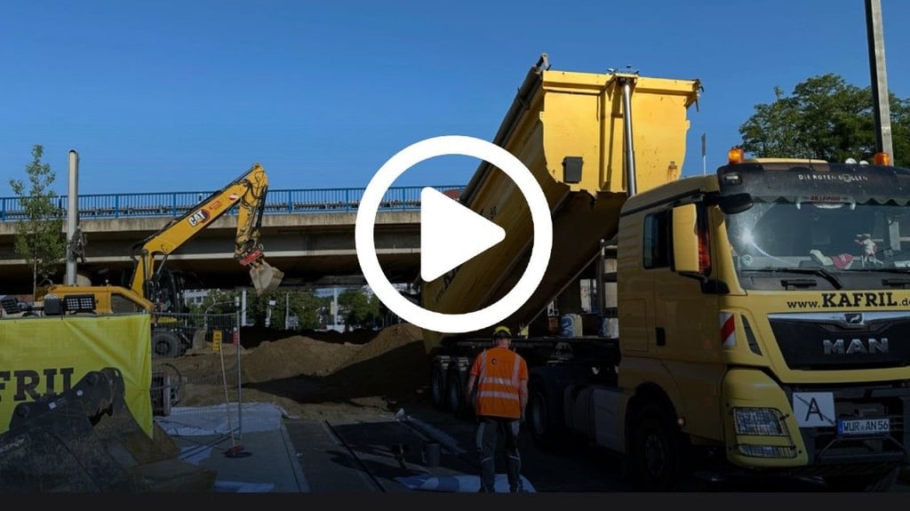 Die Vorbereitungen zum Abriss der maroden Ringbrücke am Damaschkeplatz in Magdeburg stehen kurz vor dem Abschluss.