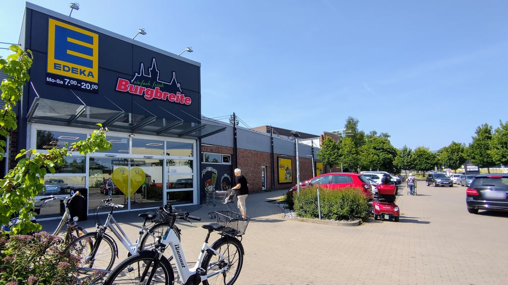 Der Edeka Burgbreite wird während der Schließzeit des E-Centers zur Anlaufstelle für viele Kunden des großen Supermarktes im Wernigeröder Harzpark.