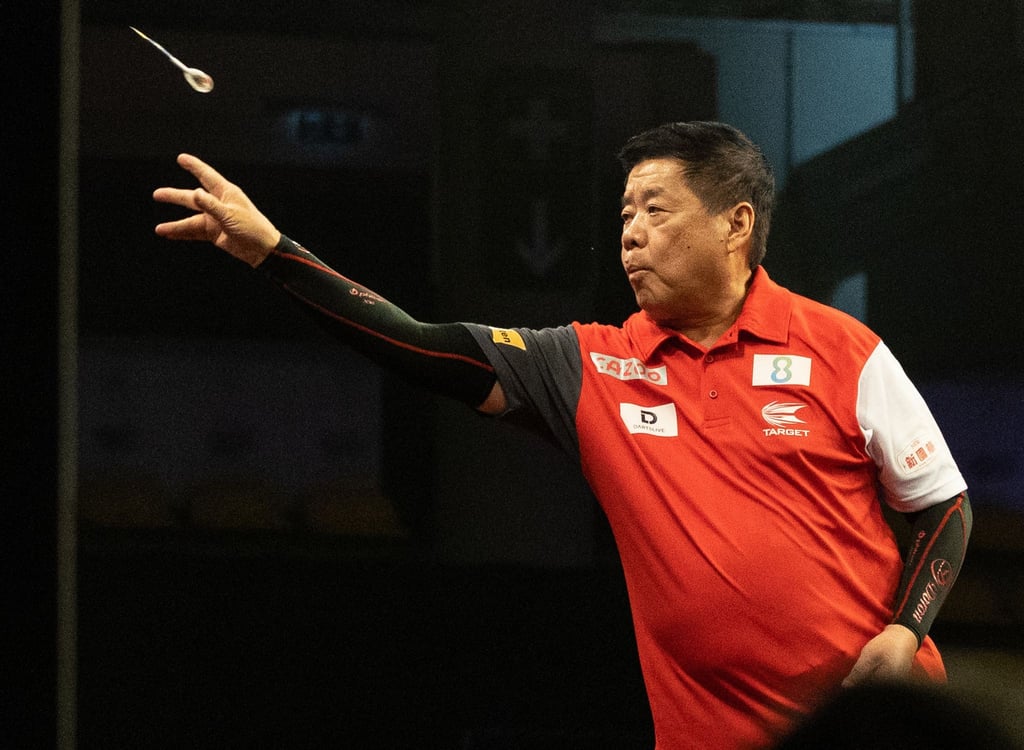 Senior des Darts-Sports: Paul Lim.
