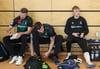 Während sich Philipp Weber und Sergey Hernandez für das Training bereit machten, schaute Gisli Kristjansson noch zu. Als der SCM dann unter Ausschluss der Öffentlichkeit die Einheit fortsetzte, dürfte der Isländer seine linke Schulter aber getestet haben. 