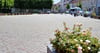 Rathausturmplatz in Salzwedel bietet so gut wie keinen Schatten, die zugepflasterte Fläche heizt sich bei hohen Temperaturen auf. 
