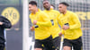 Neuzugang Jobe Bellingham (l) flog am Freitag mit dem BVB in die USA