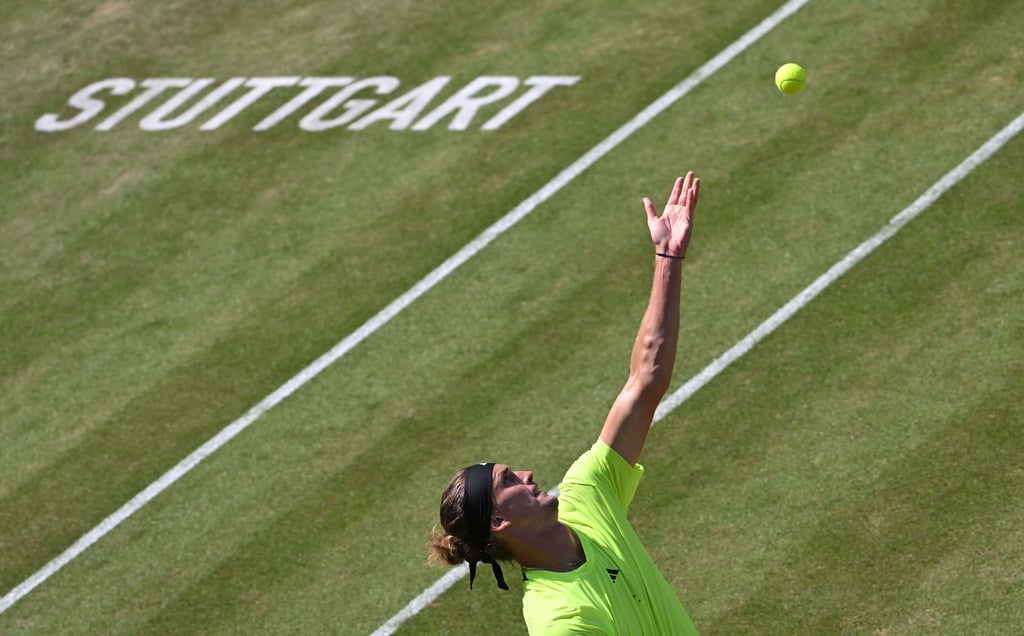 Alexander Zverev trennen bei seiner ersten Stuttgart-Teilnahme seit 2019 noch zwei Siege vom Titel.