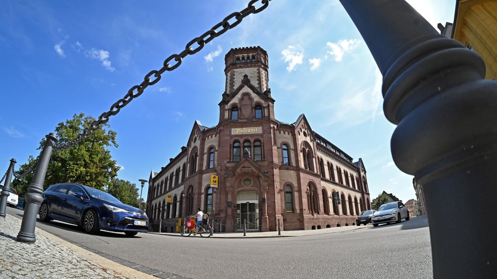 Die Stadt Aschersleben will das alte Postgebäude erwerben.
