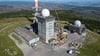 Der Landkreis Harz will den Brocken touristisch weiterentwickeln und hat die Brockenkuppe gekauft. (Archivbild)