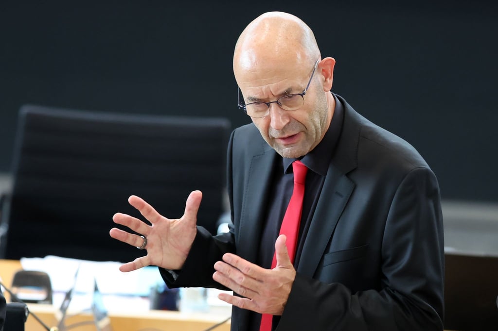 Die Landtagsverwaltung weist AfD-Kritik an ihrem Landtagsdirektor Jörg Hopfe zurück. (Archivbild)