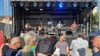 Es ist Schwarzbiernacht in Zeitz:  Ultimate Eagles eröffneten die lange Nacht auf dem Altmarkt.