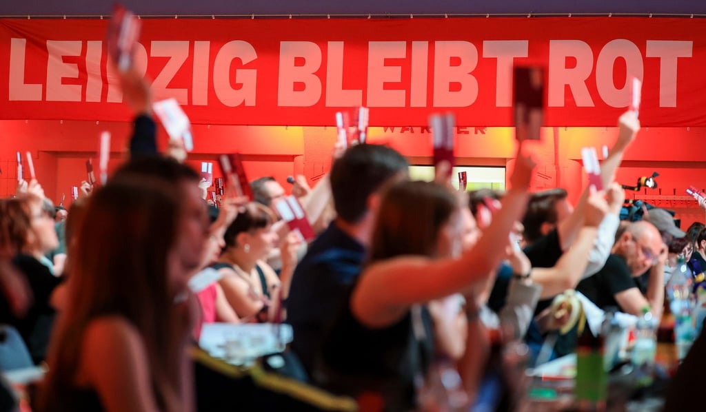 Auf ihrem Parteitag in Leipzig hat die Linke über ihre Haltung zum sächsischen Haushalt abgestimmt.