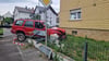 Die beiden Fahrerinnen wurden bei dem Unfall leicht verletzt und in ein Krankenhaus gebracht.